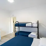 Prestige House 8 Penzion 4*