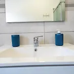 Prestige House 8 Penzion Scalea